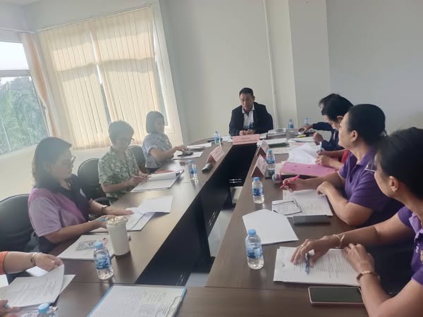 เข้าร่วมประชุม เพื่อพิจารณาเห็นชอบการแต่งตั้งและมอบหมายคณะบุคคลเป็นผู้ช่วยเหลือในการปฏิบัติงานของผู้อำนวยการการเลือกตั้งประจำเทศบาลและประกาศกำหนดสถานที่ปิดป้ายประกาศเกี่ยวกับการหาเสียงเลือกตั้ง