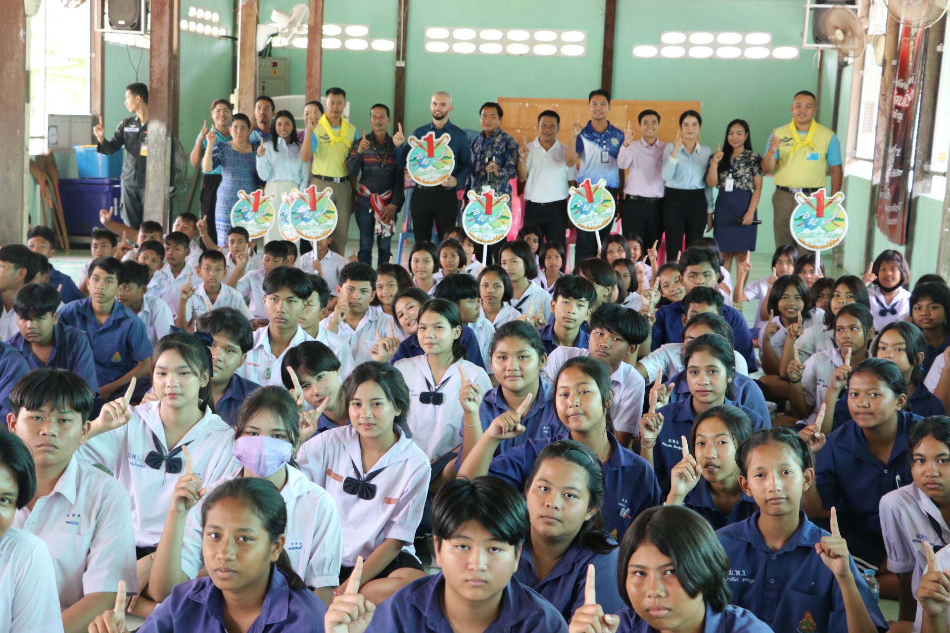พบปะพูดคุย ให้โอวาท และข้อคิดแก่น้องๆ เด็กนักเรียนโรงเรียนวัดโพธิ์เรียง ในโครงการลด ละ เลิก สูบบุหรี่ในสถานที่ทำงานและชุมชน ประจำปีงบประมาณ พ.ศ.2568