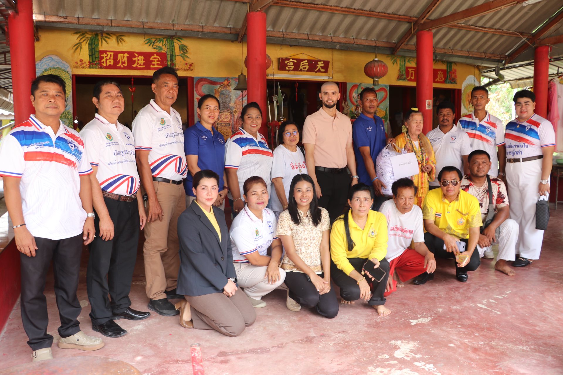 ร่วมลงเยี่ยม พร้อมพบปะพูดคุย ชาวไทยเชื้อสายจีน ศาลเจ้าในเขตพื้นที่ตำบลกระบี่น้อย ในช่วงเทศกาล “ประเพณีถือศีลกินเจ”