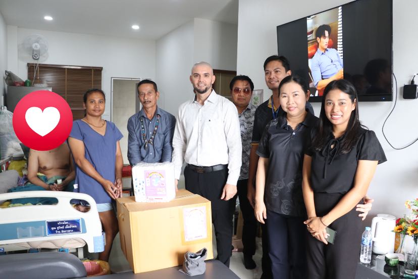 ลงพื้นที่ตรวจเยี่ยมผู้ป่วยติดเตียง พร้อมมอบผ้าอ้อมผู้ใหญ่สำหรับบุคคลที่มีภาวะพึ่งพิง จำนวน 4 ราย ในเขตพื้นที่ เทศบาลตำบลกระบี่น้อย