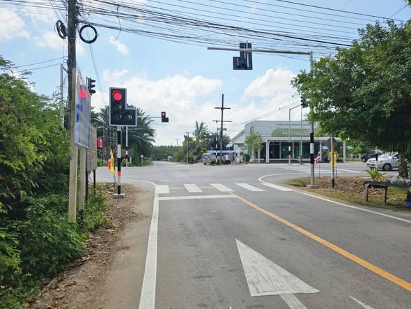 #เปิดใช้แล้ว 🚦🚥 #สัญญาณไฟจราจร ‼️
#ประชาสัมพันธ์ สำนักงานทางหลวงชนบทที่ 14 (กระบี่) เปิดใช้บริการ !!