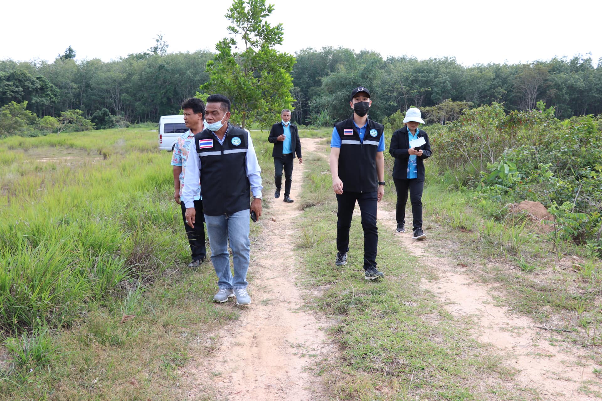 คณะกรรมการศูนย์ดำรงธรรมเทศบาลตำบลกระบี่น้อย ลงพื้นที่ ติดตามเรื่องร้องเรียนร้องทุกข์ 