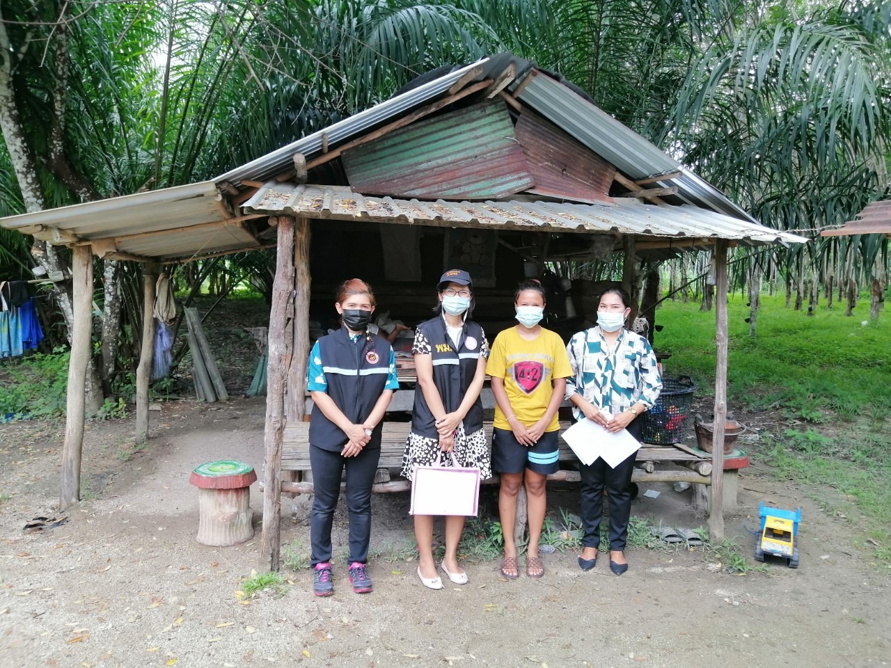 ลงตรวจสอบข้อมูลพร้อมสัมภาษณ์ แม่วัยรุ่น ผู้รับสวัสดิการในพื้นที่ตำบลกระบี่น้อย